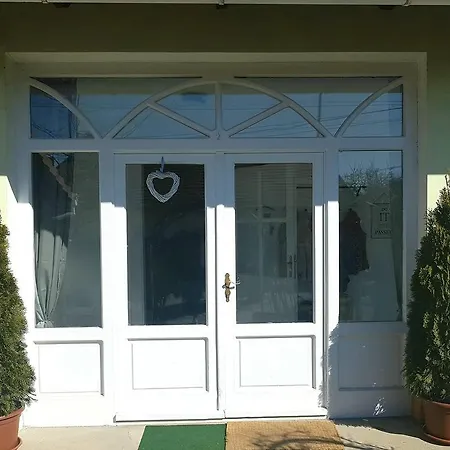 Zsigmond Vendeghaz * Villány